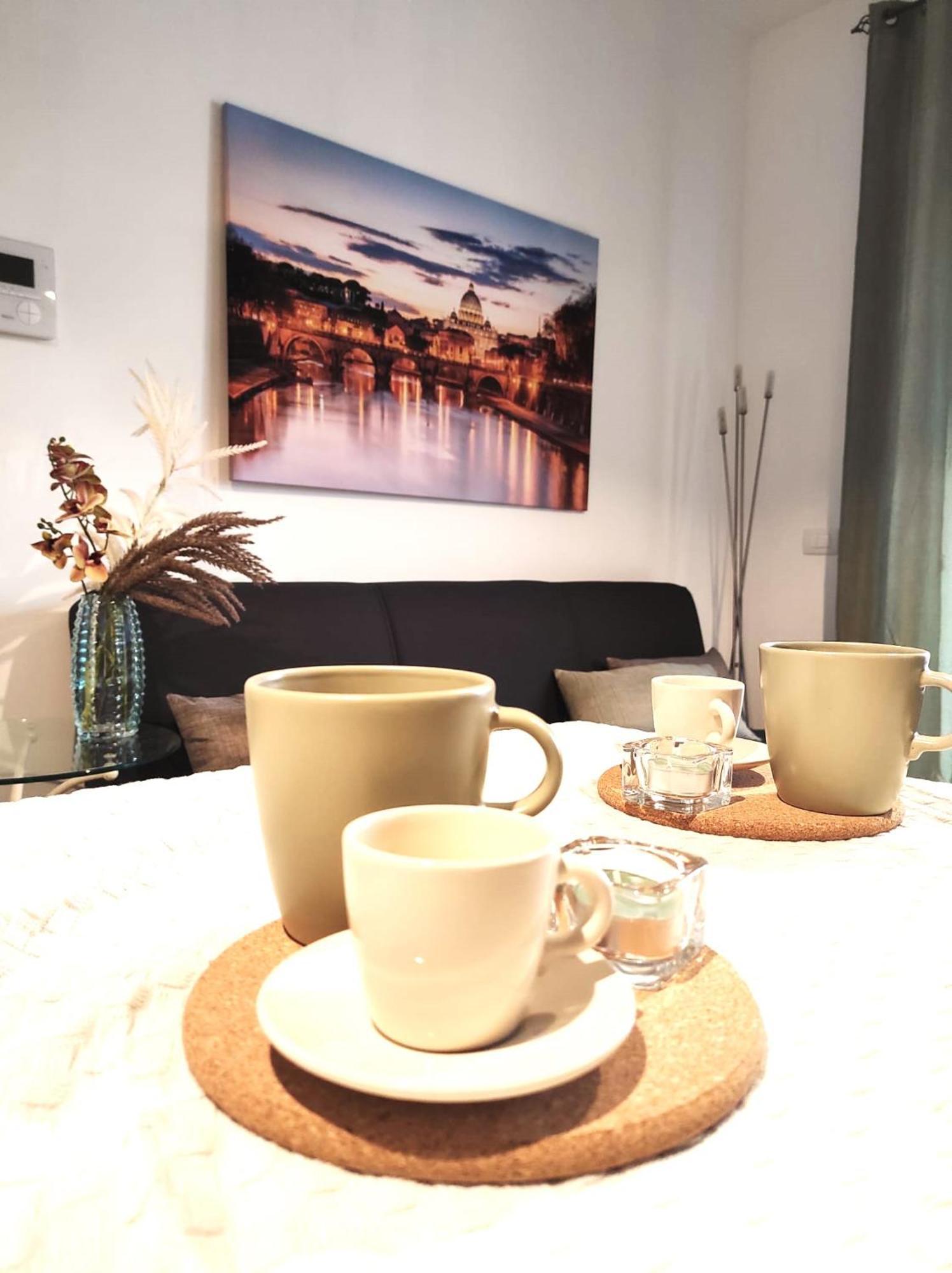 Michelangelo Airport Holiday home *