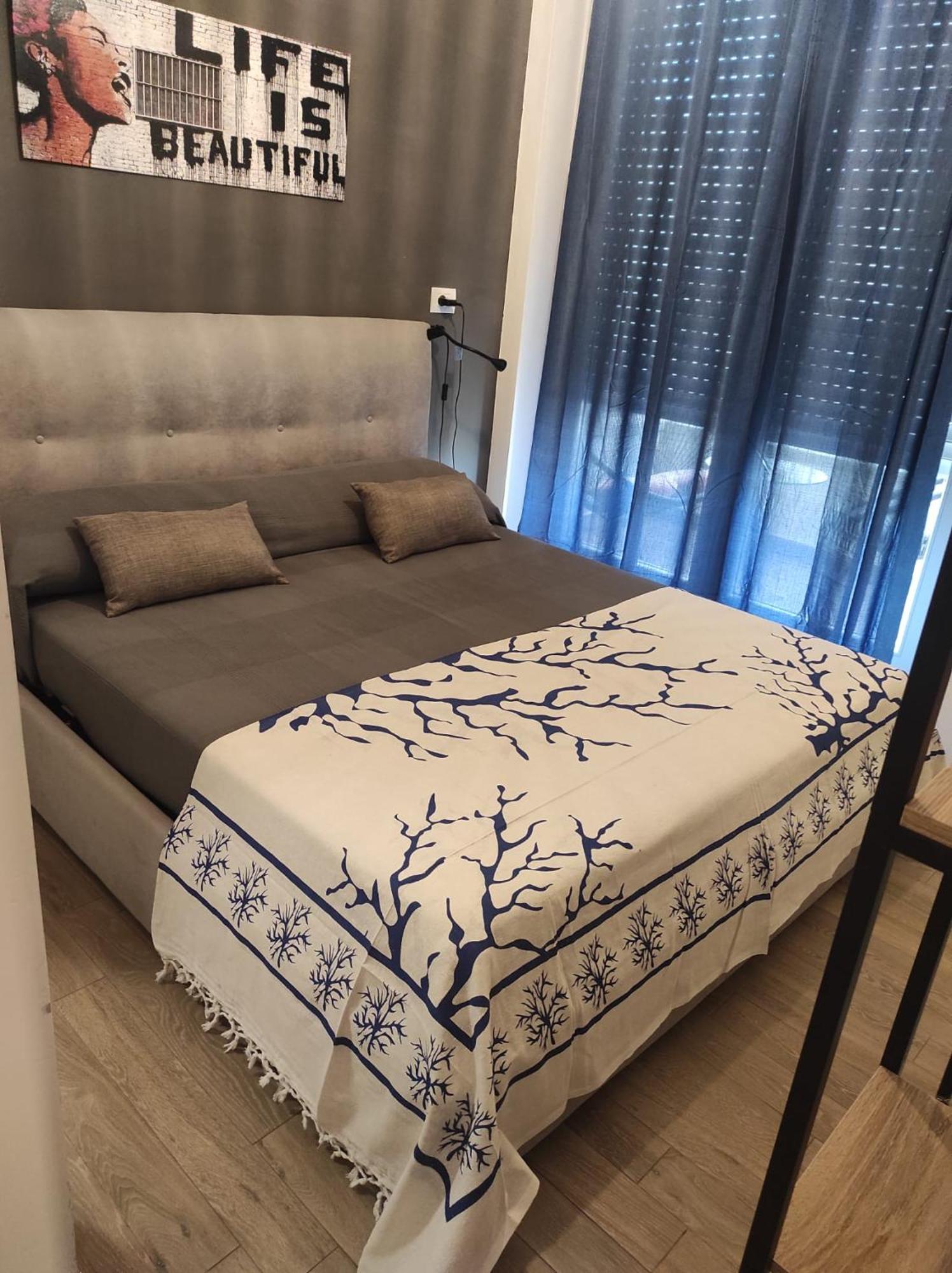 Michelangelo Airport Holiday home